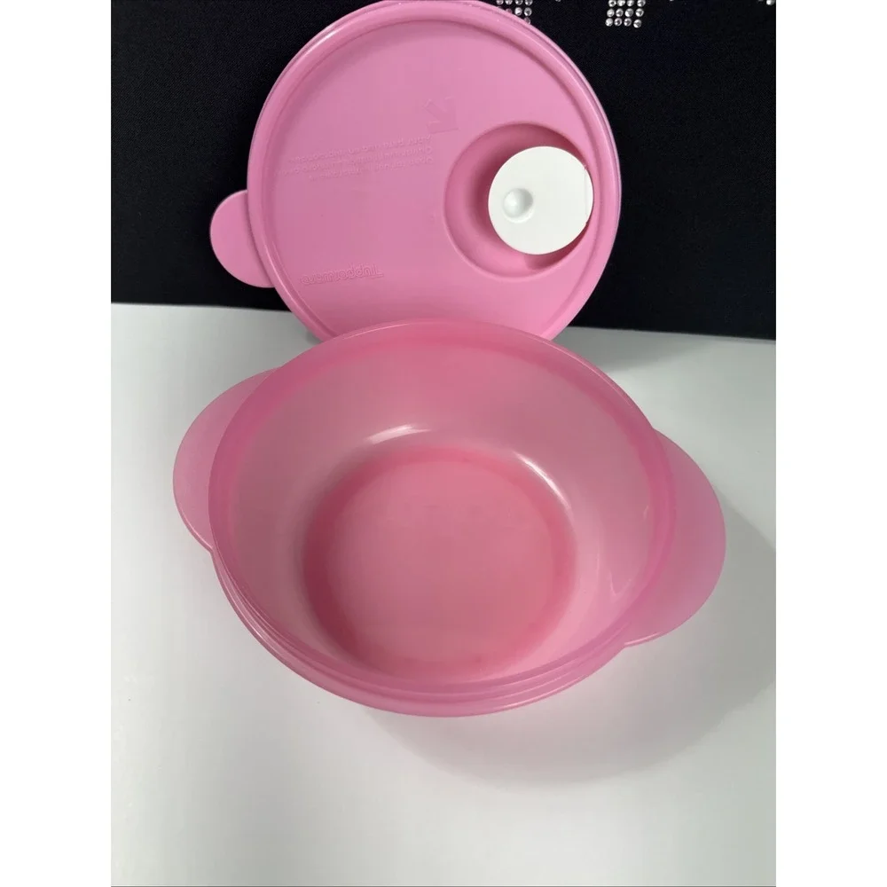 Tupperware CrystalWave Microwave 2.25 Cup Round Bowl Container Pink
